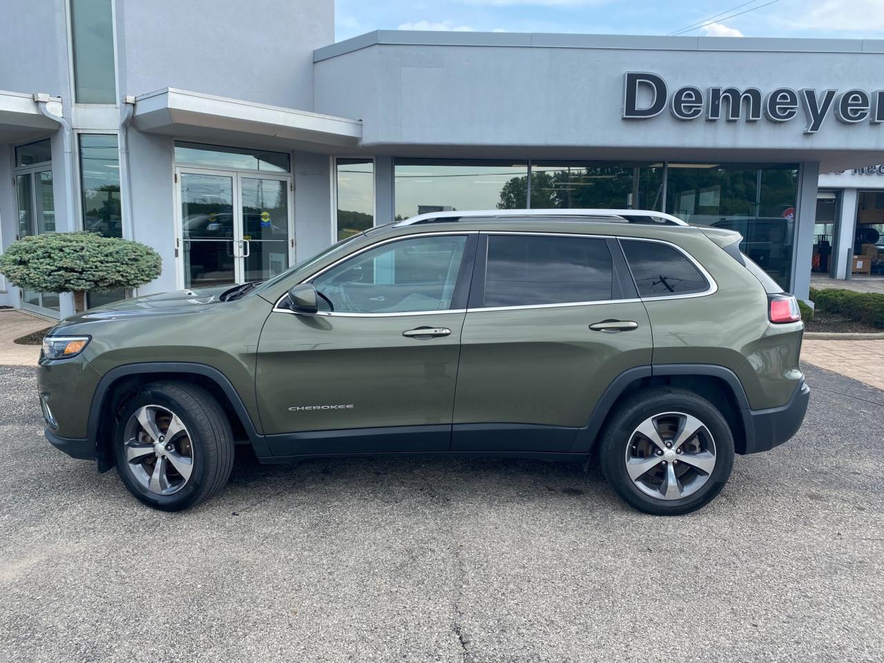 2019 Jeep Cherokee Limited Photo