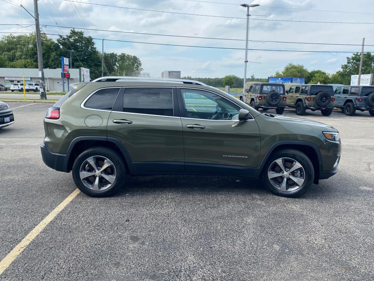 2019 Jeep Cherokee Limited Photo