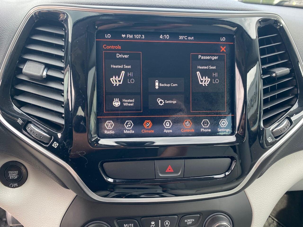 2019 Jeep Cherokee Limited 4X4 Photo