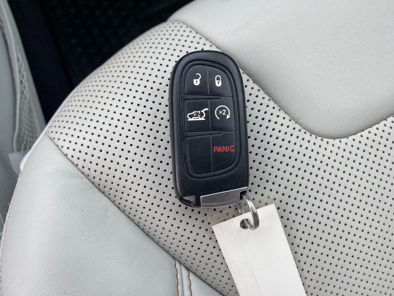 2019 Jeep Cherokee Limited 4X4 Photo