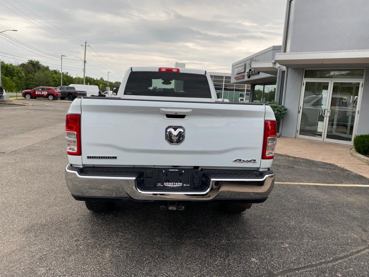 2022 RAM 3500 Big Horn Photo3