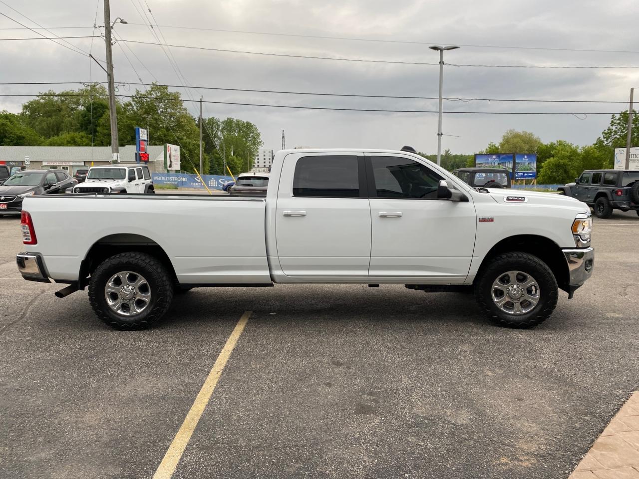 2022 RAM 3500 Big Horn Photo