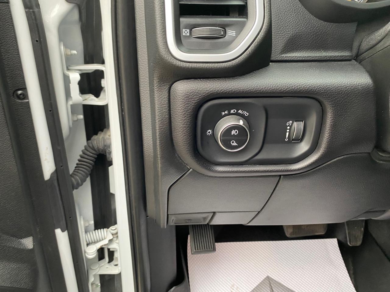 2022 RAM 3500 Big Horn Photo