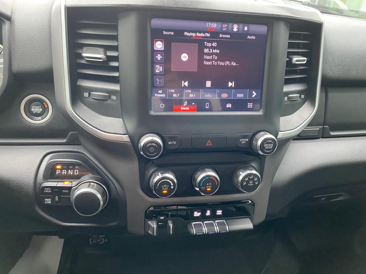 2022 RAM 3500 Big Horn Photo