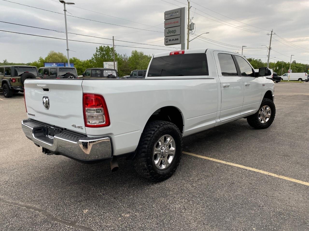 2022 RAM 3500 Big Horn 4x4 Crew Cab 8' Box Photo