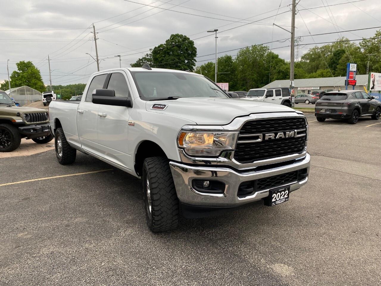 2022 RAM 3500 Big Horn 4x4 Crew Cab 8' Box Photo