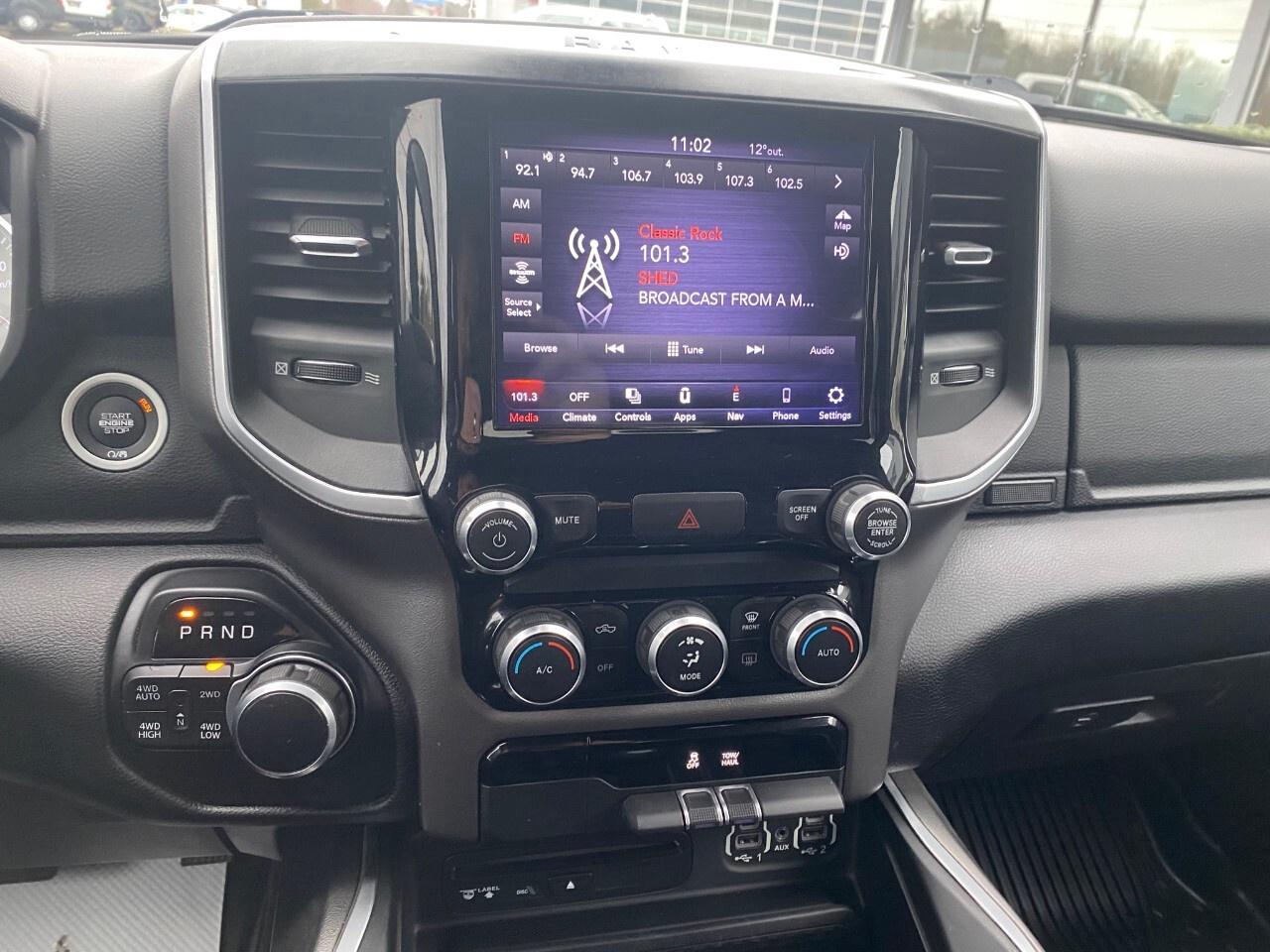 2019 RAM 1500 Big Horn 4x4 Crew Cab 5'7 Box Photo