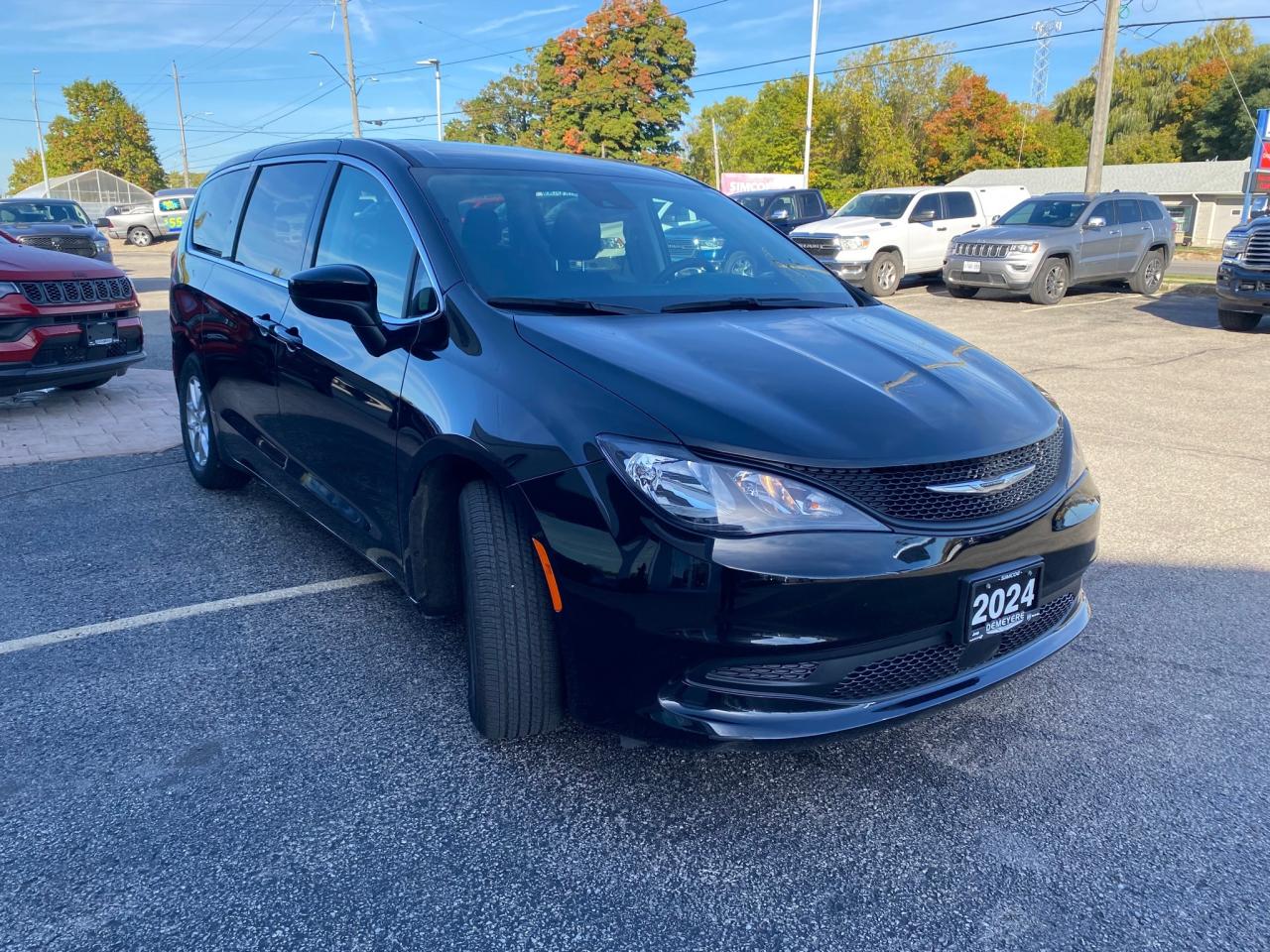 2024 Chrysler Grand Caravan SXT Photo