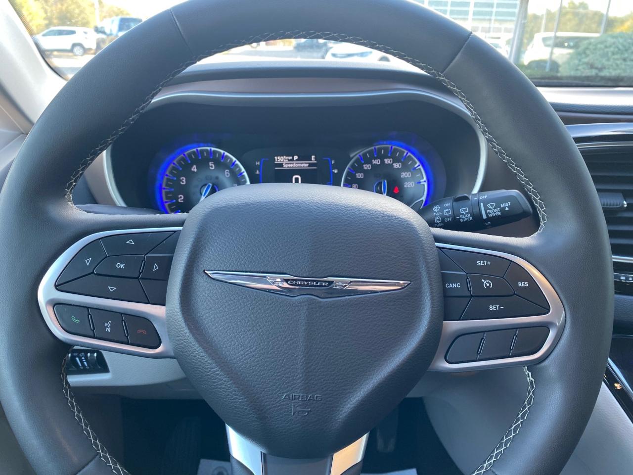 2024 Chrysler Grand Caravan SXT Photo