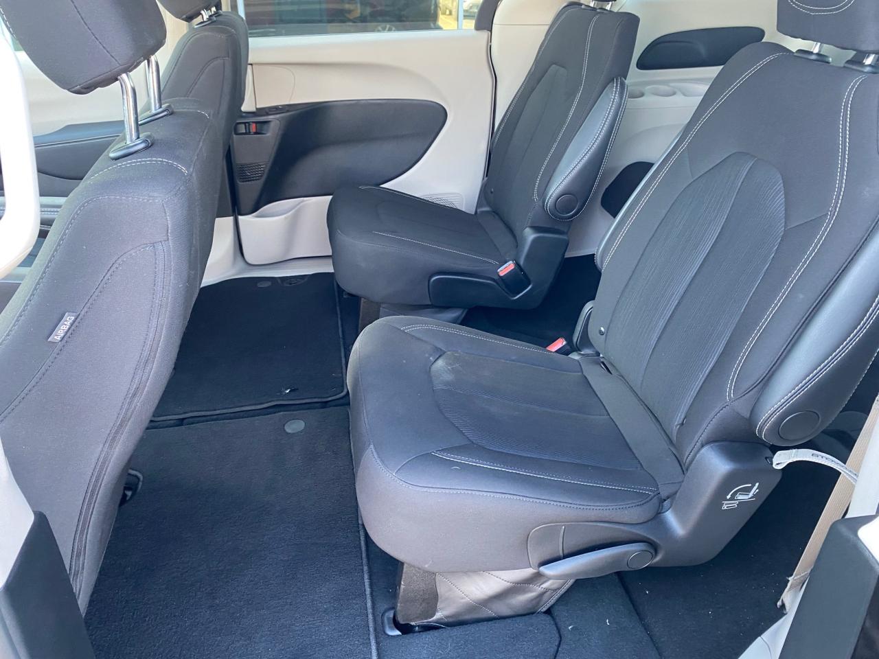 2024 Chrysler Grand Caravan SXT Photo