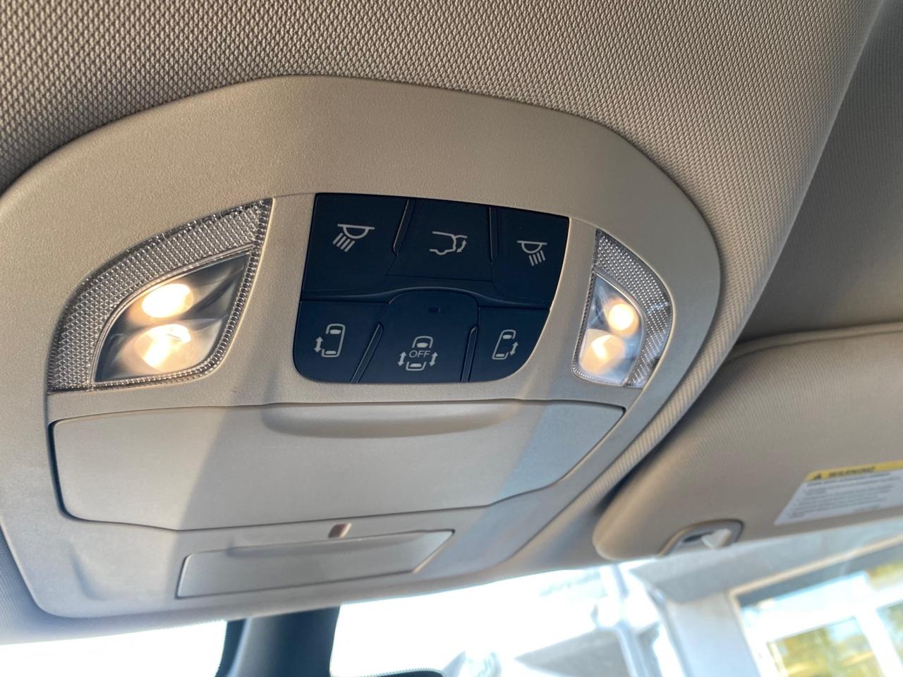 2024 Chrysler Grand Caravan SXT Photo