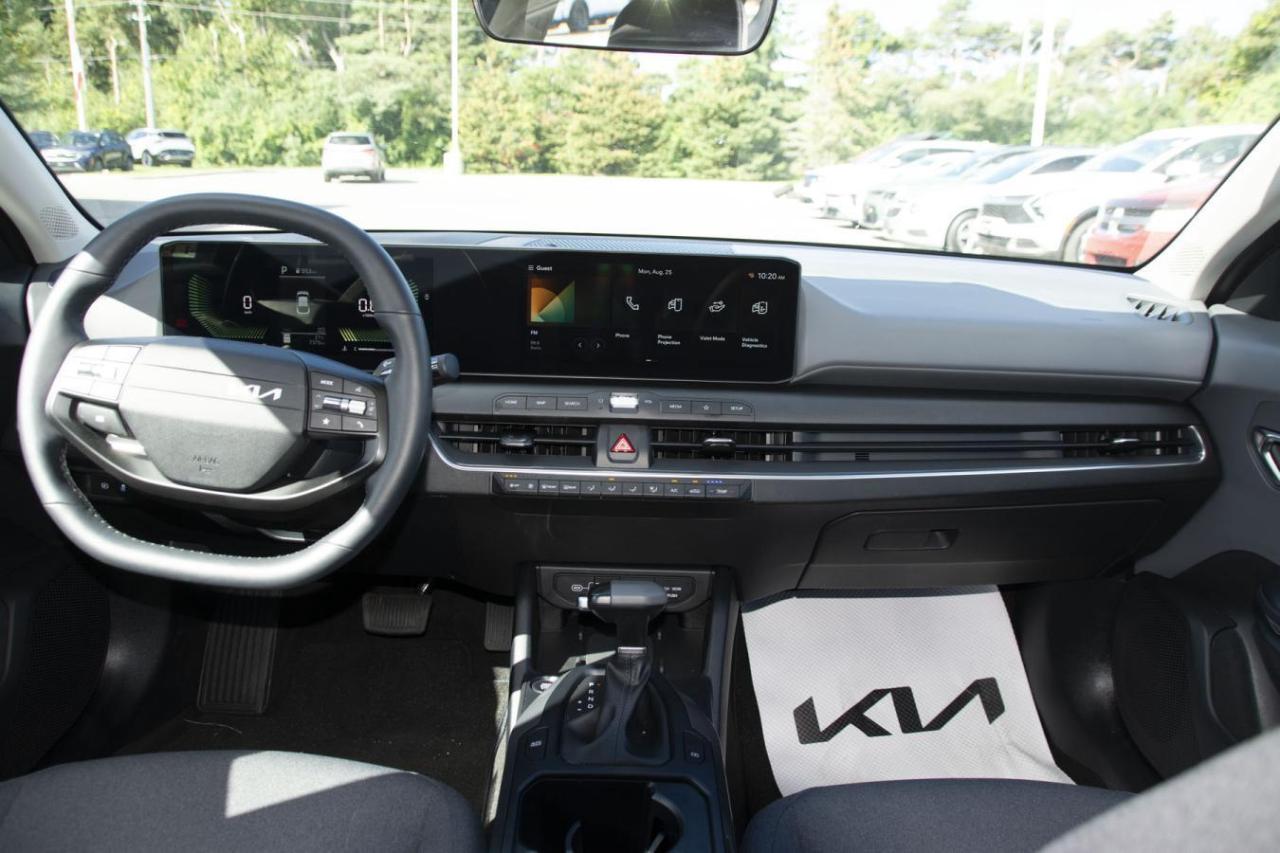 2025 Kia K4 EX Photo3