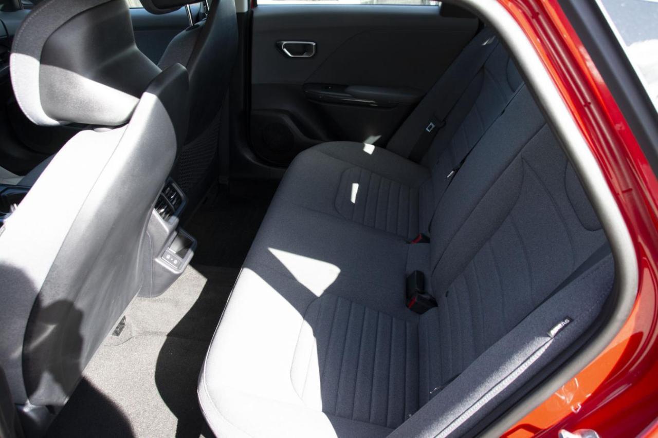 2025 Kia K4 EX Photo