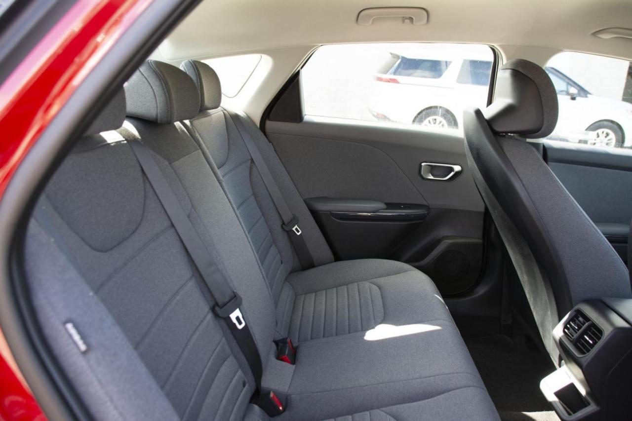 2025 Kia K4 EX Photo