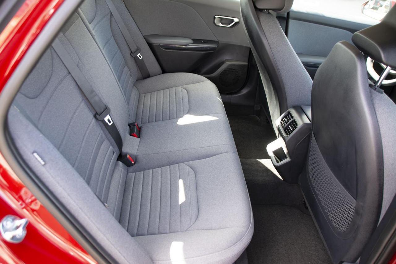 2025 Kia K4 EX Photo