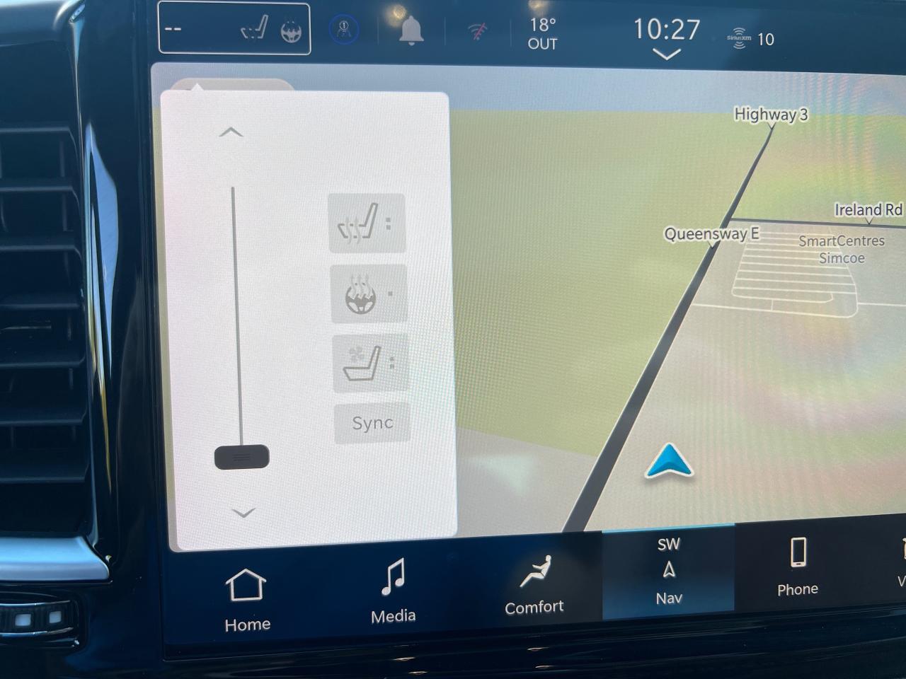 2024 Chrysler Pacifica Hybrid Pinnacle Photo