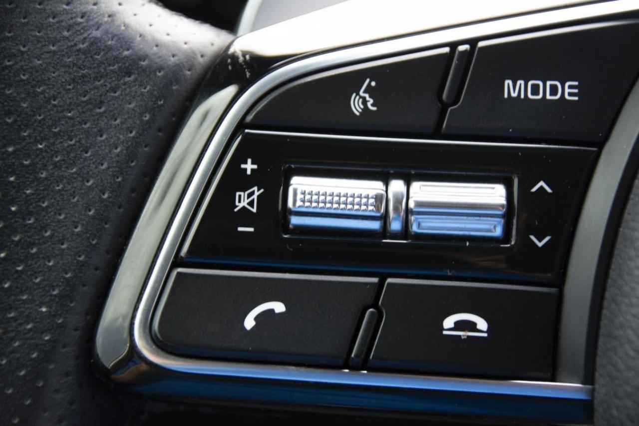 2022 Kia Sportage SX TURBO Photo