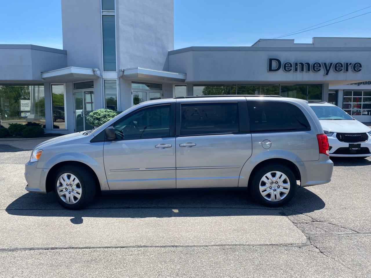 2017 Dodge Grand Caravan CVP/SXT Photo