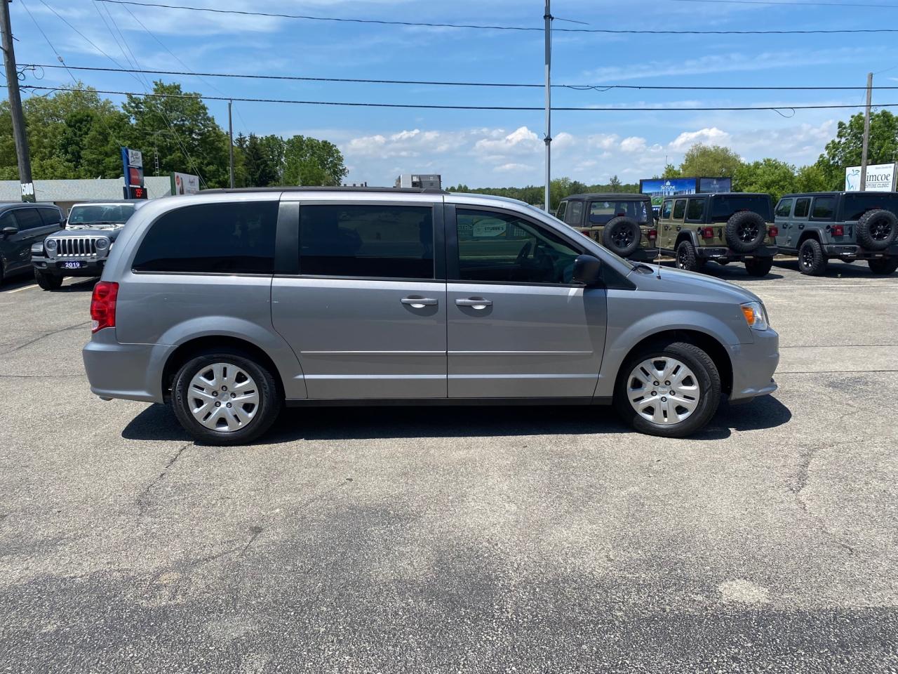2017 Dodge Grand Caravan CVP/SXT Photo