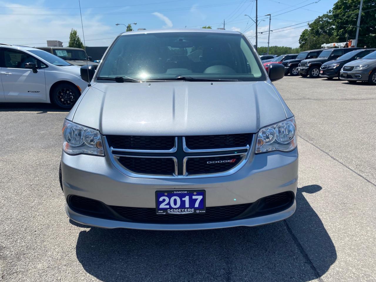 2017 Dodge Grand Caravan CVP/SXT Photo