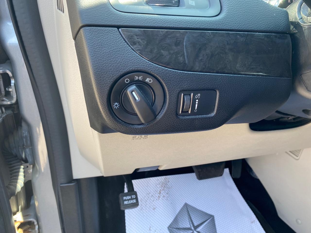 2017 Dodge Grand Caravan CVP/SXT Photo