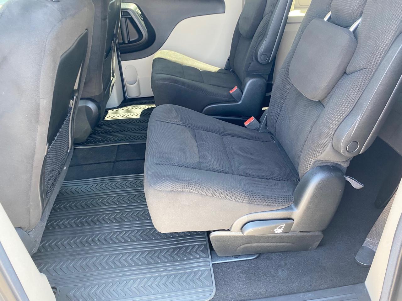 2017 Dodge Grand Caravan CVP/SXT Photo