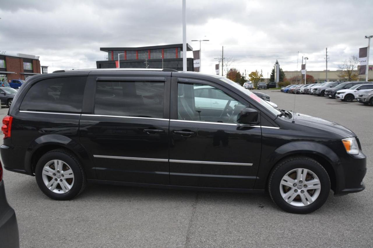 2017 Dodge Grand Caravan GRAND CREW CARAVAN Photo