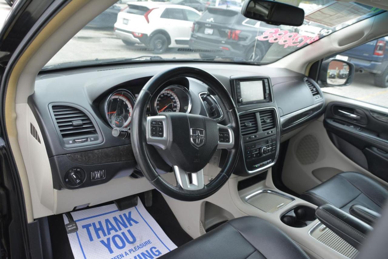 2017 Dodge Grand Caravan GRAND CREW CARAVAN Photo