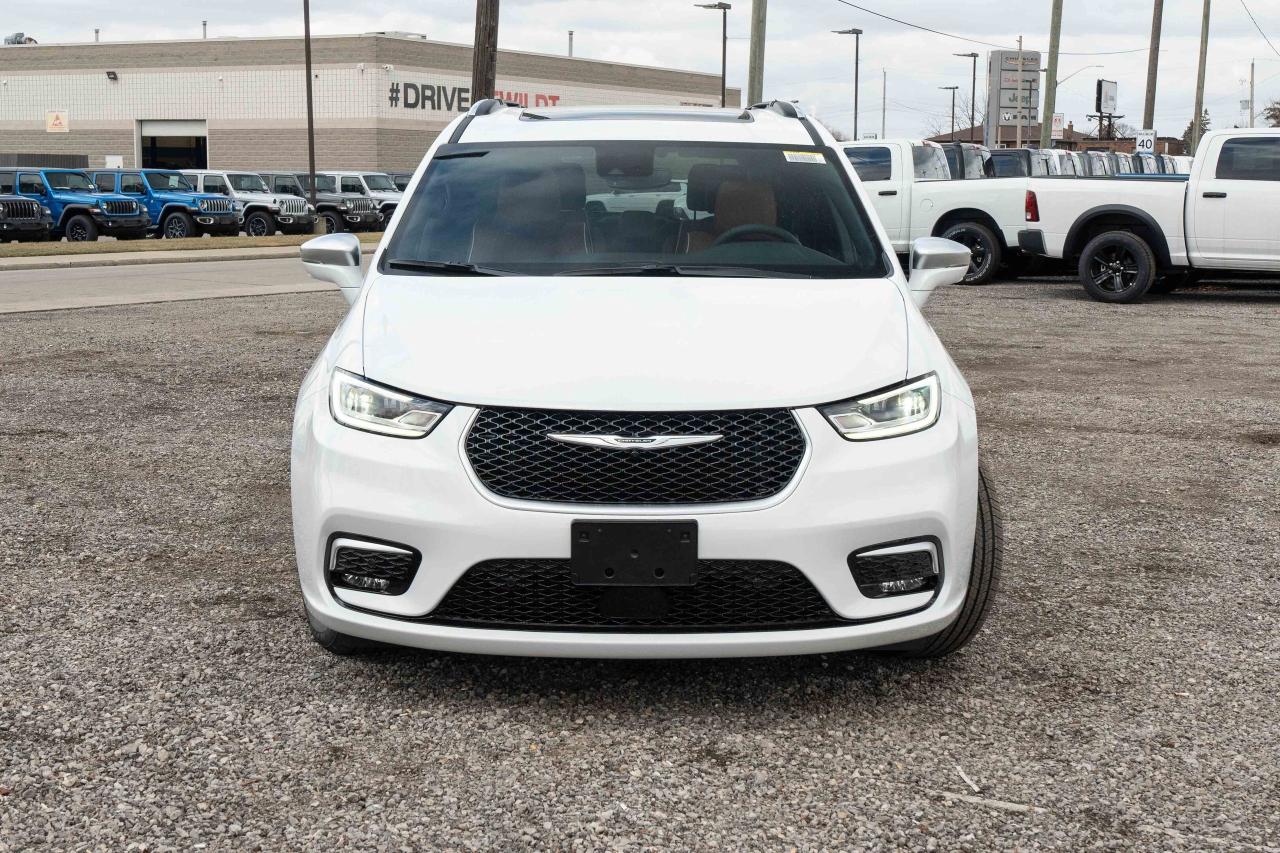 2024 Chrysler Pacifica Hybrid PINNACLE   PHEV   PREMIUM LEATHER SEATS Photo