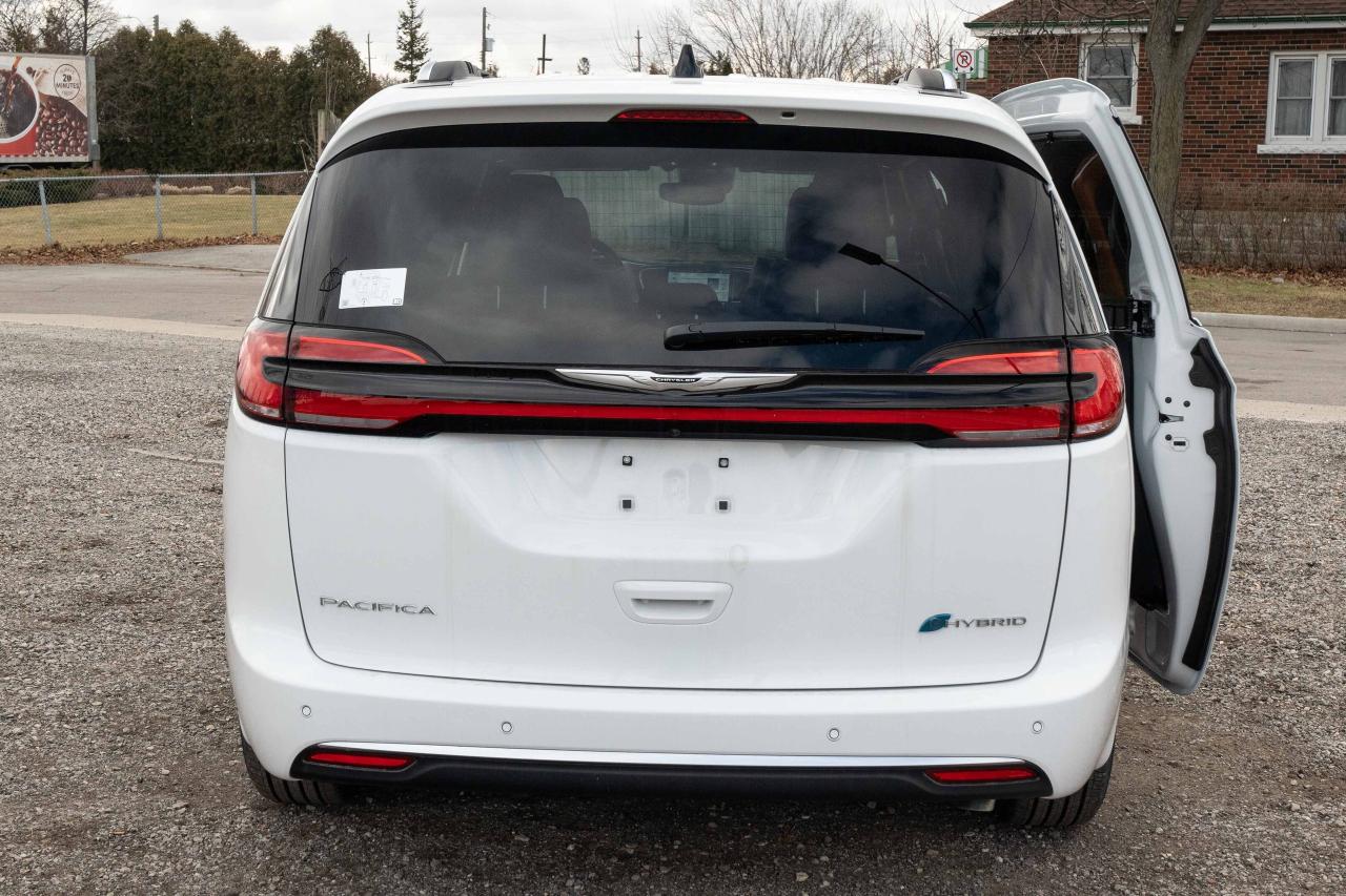 2024 Chrysler Pacifica Hybrid PINNACLE   PHEV   PREMIUM LEATHER SEATS Photo