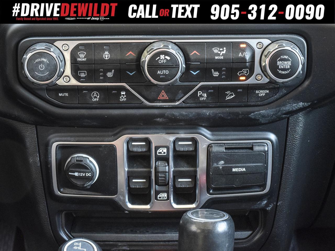 2020 Jeep WRANGLER UNLIMITED SAHARA   LEATHER SEATS   COLD WEATHER GRP Photo