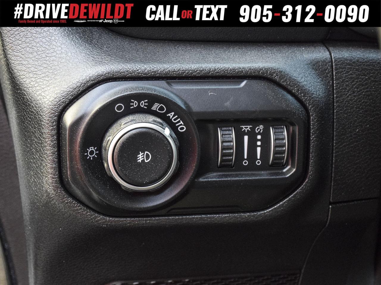 2020 Jeep WRANGLER UNLIMITED SAHARA   LEATHER SEATS   COLD WEATHER GRP Photo