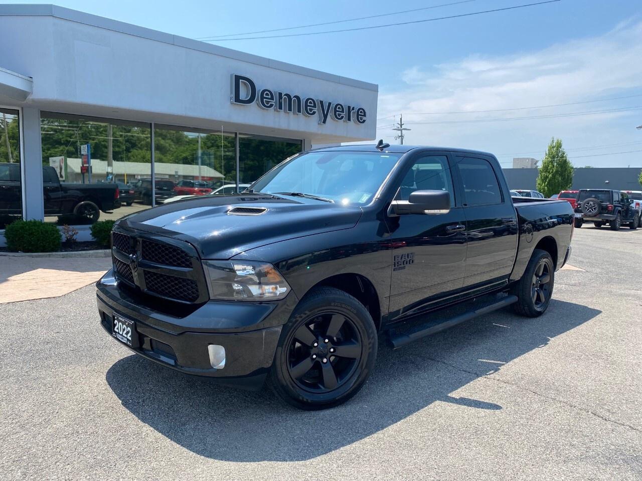 2022 RAM 1500 Classic SLT 4x4 Crew Cab 5'7 Box Photo0