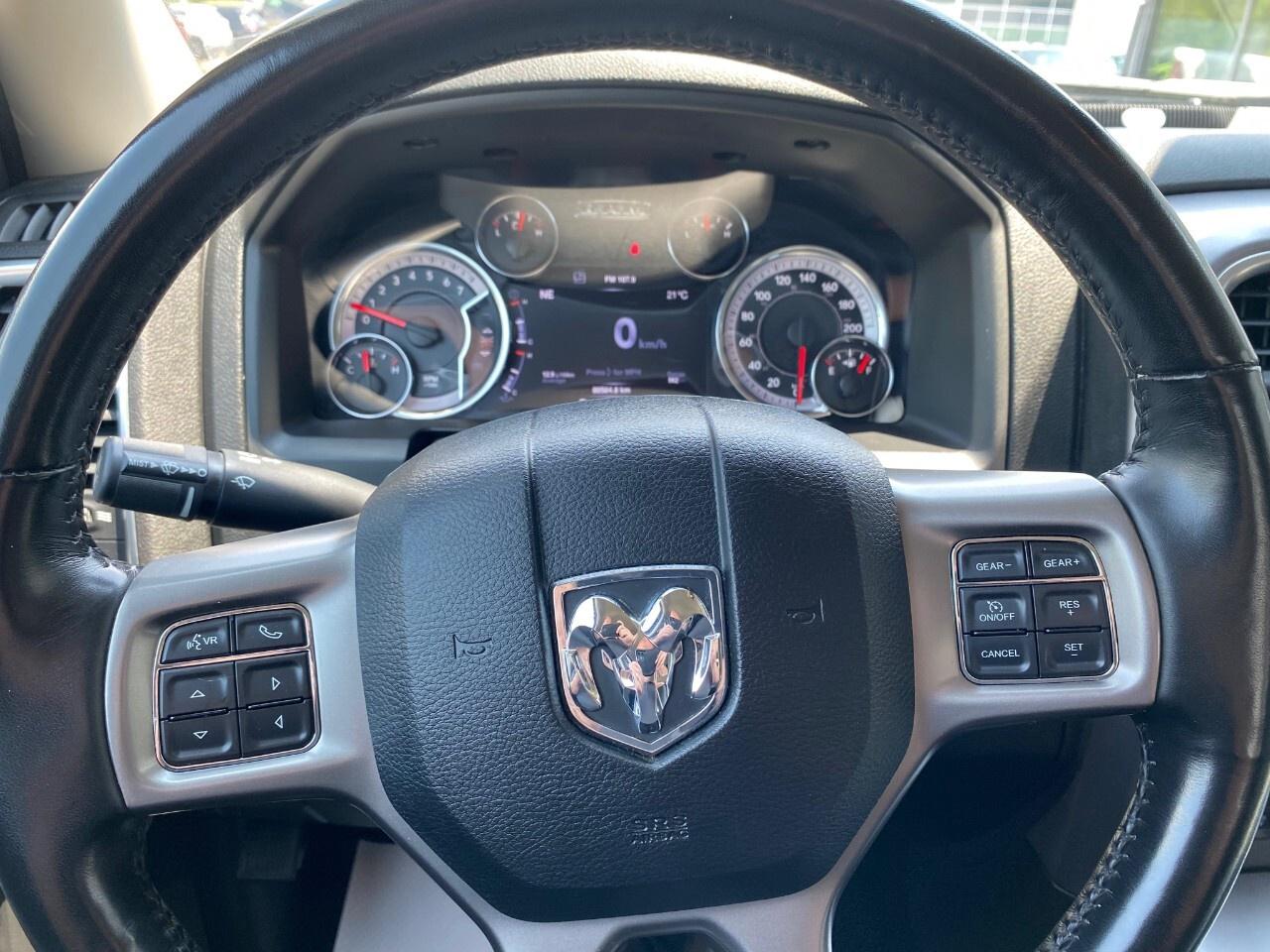 2022 RAM 1500 Classic SLT 4x4 Crew Cab 5'7 Box Photo