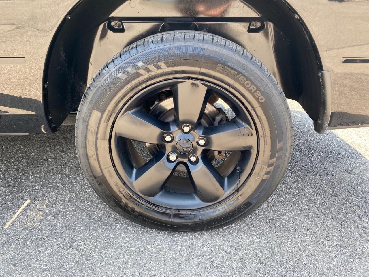 2022 RAM 1500 Classic SLT 4x4 Crew Cab 5'7 Box Photo