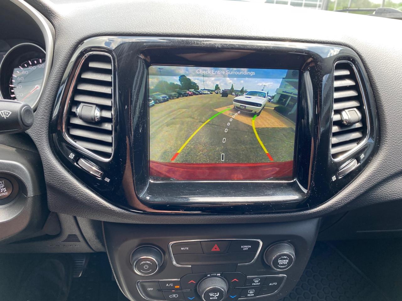 2019 Jeep Compass NORTH Photo
