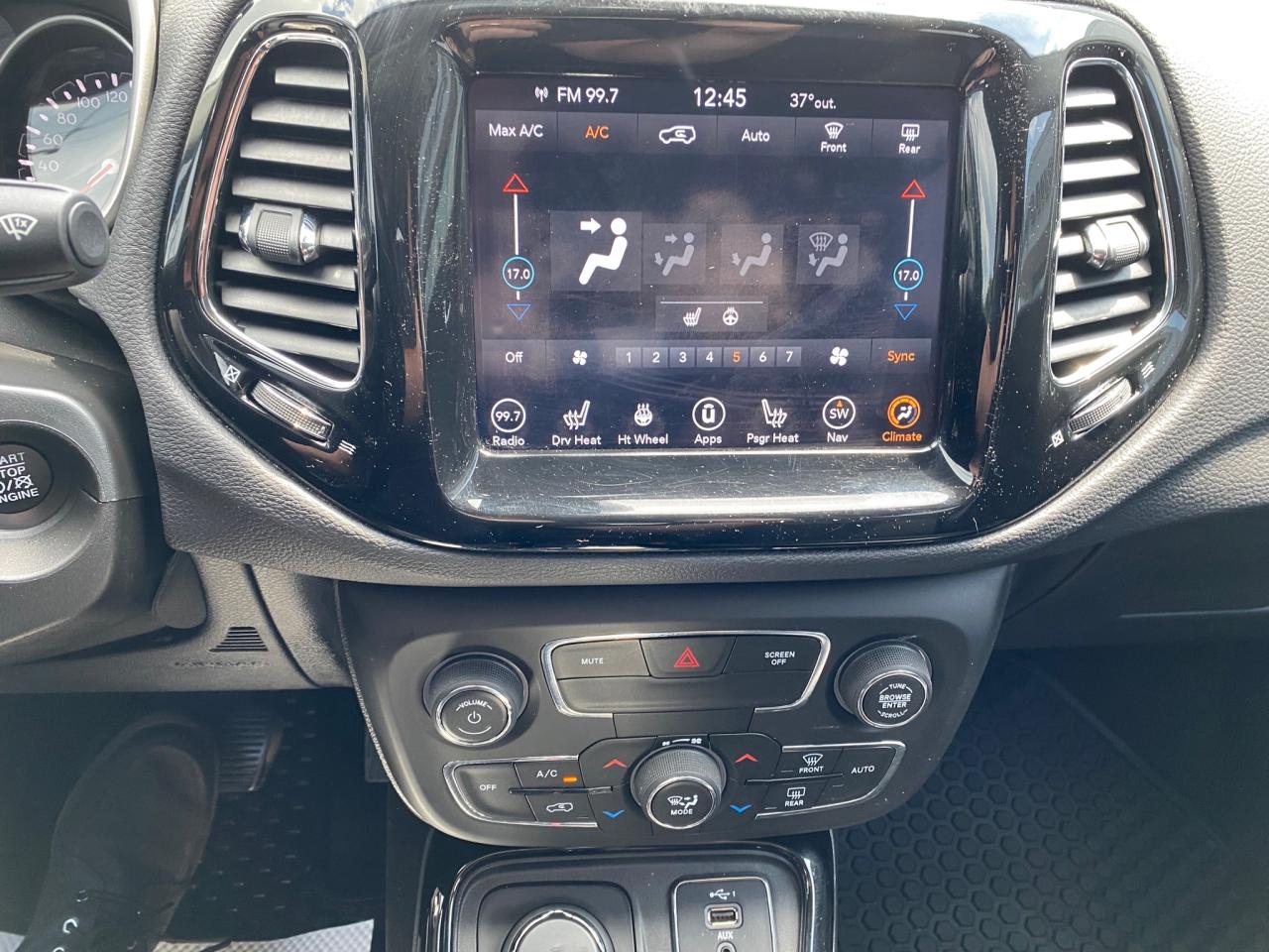 2019 Jeep Compass NORTH Photo