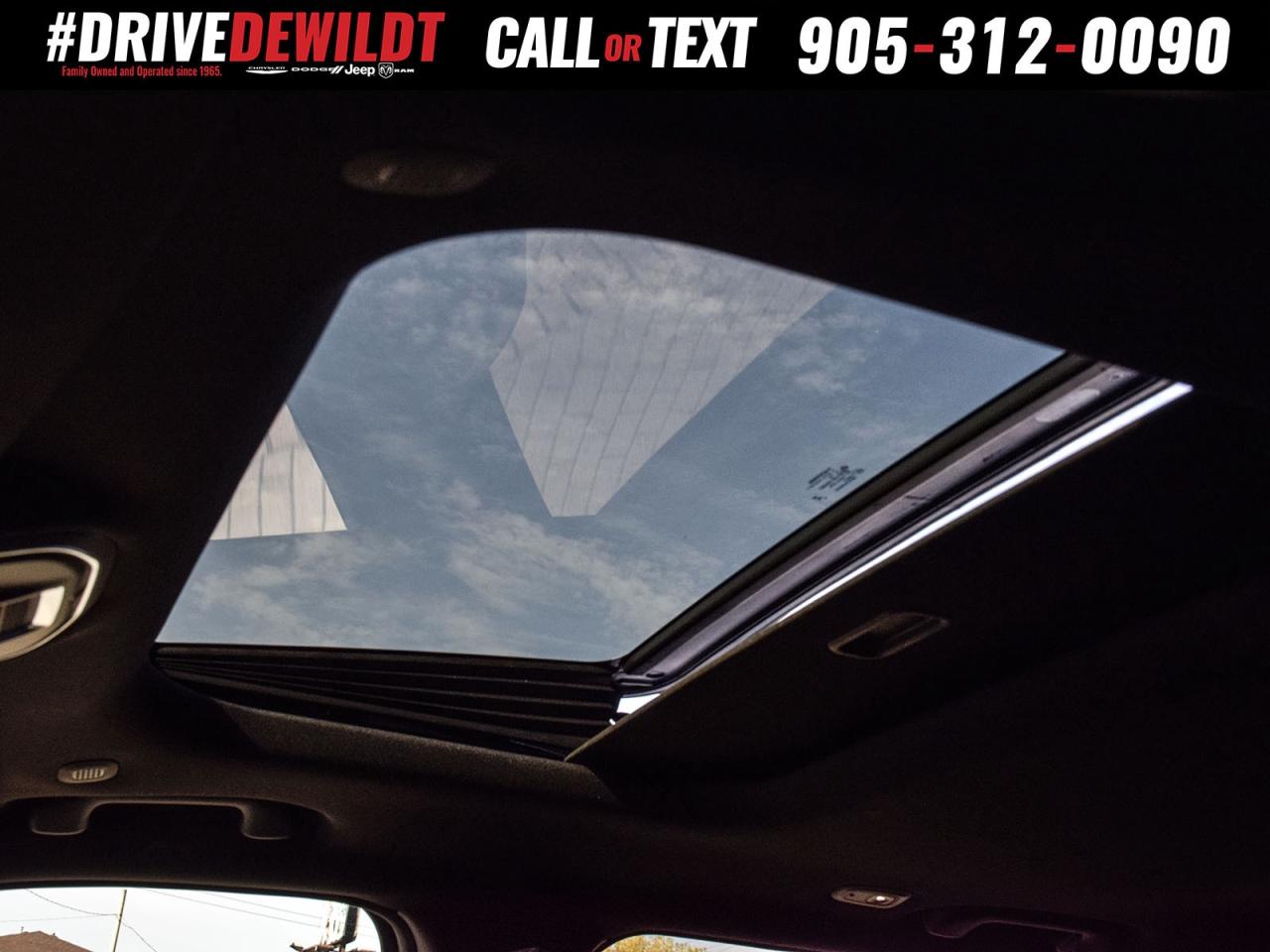 2024 Jeep Grand Cherokee LAREDO   POWER SUNROOF   LOW KM! Photo