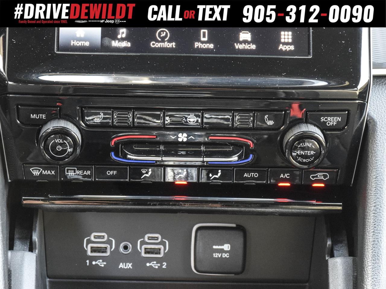 2024 Jeep Grand Cherokee LAREDO   POWER SUNROOF   LOW KM! Photo