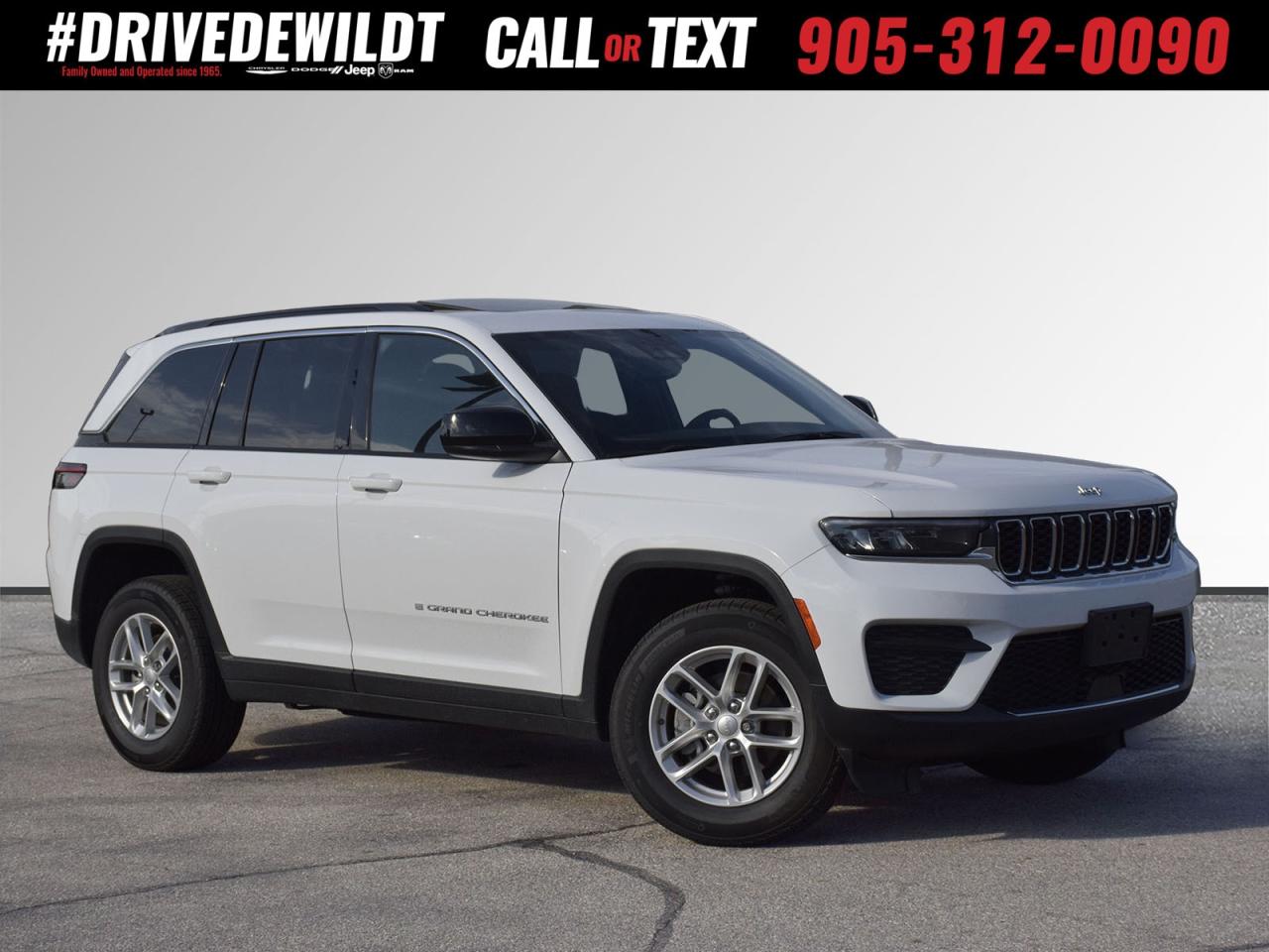 2024 Jeep Grand Cherokee LAREDO   POWER SUNROOF   LOW KM! Photo