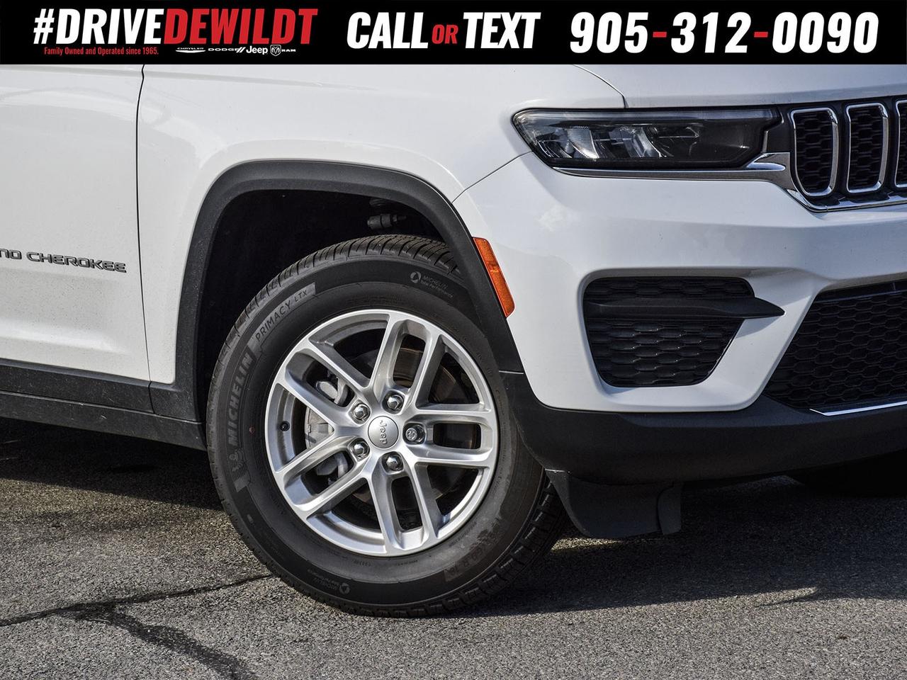 2024 Jeep Grand Cherokee LAREDO   POWER SUNROOF   LOW KM! Photo2