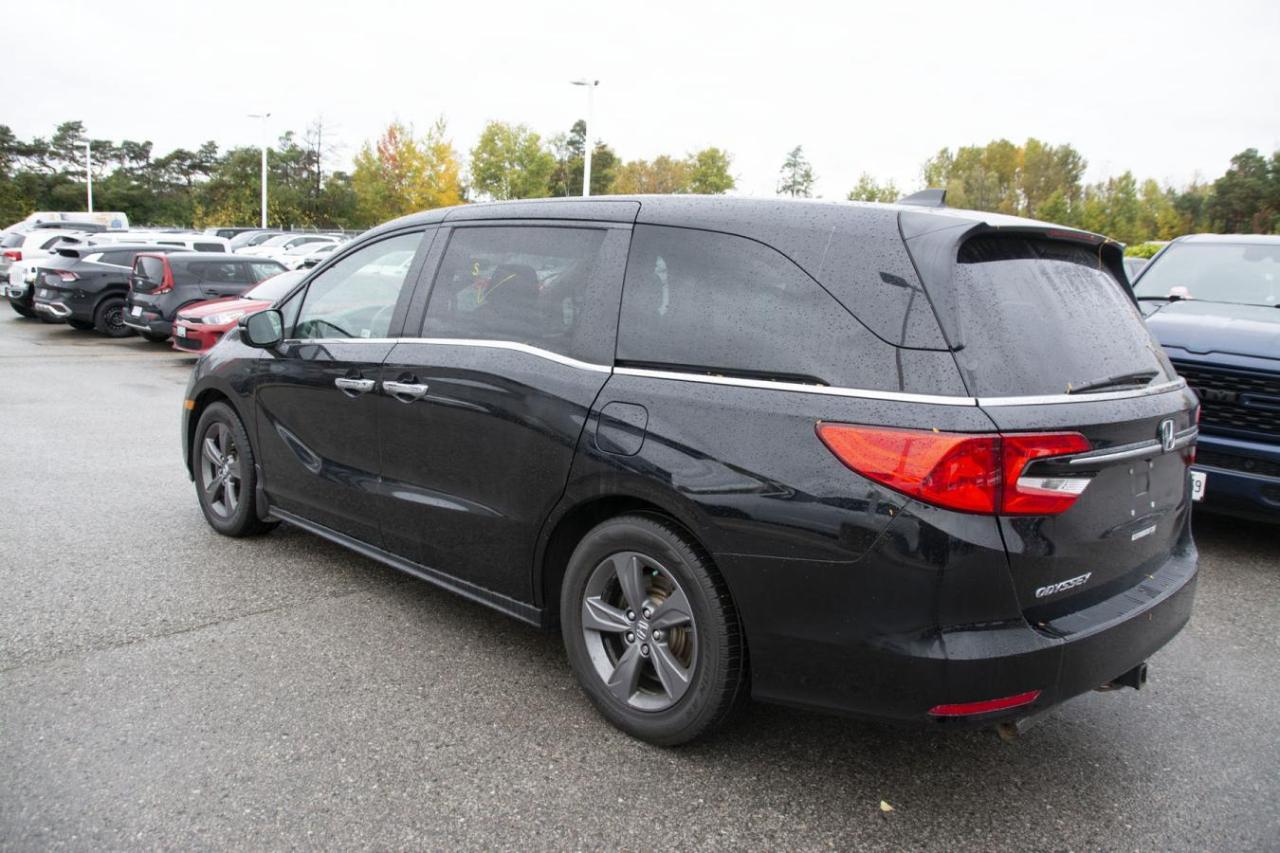 2022 Honda Odyssey Odyssey EX Photo2