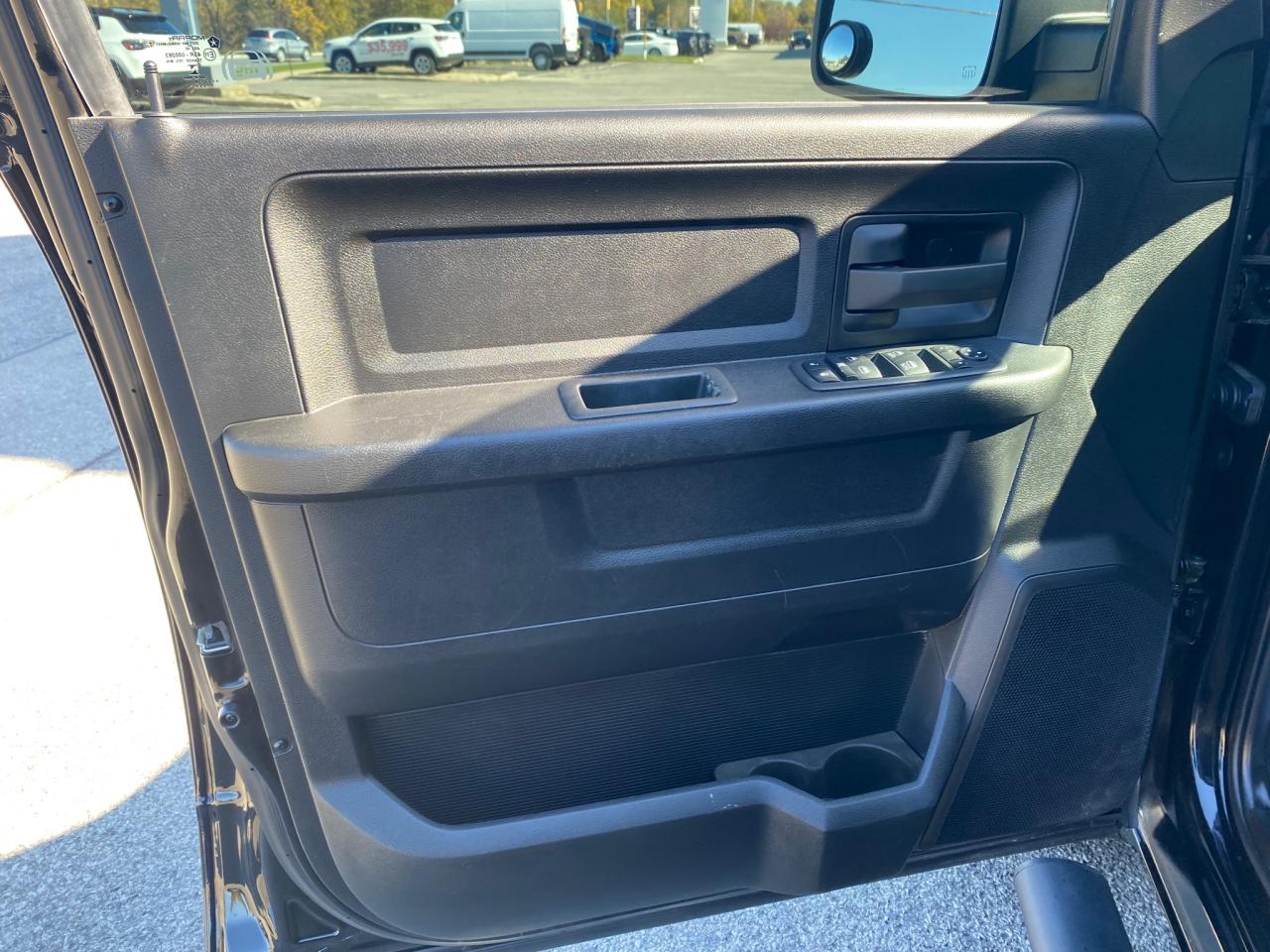 2022 RAM 1500 Classic TRADESMAN Photo