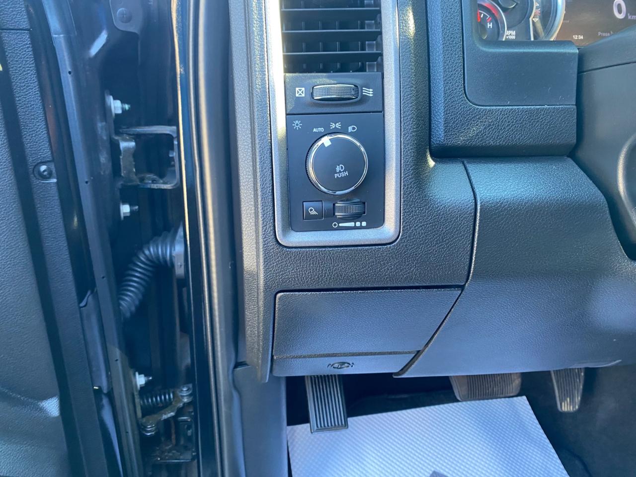 2022 RAM 1500 Classic TRADESMAN Photo