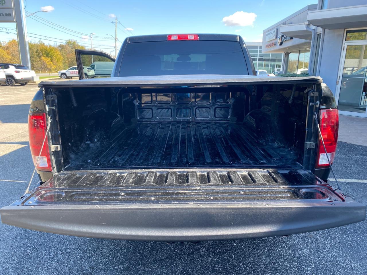 2022 RAM 1500 Classic TRADESMAN Photo