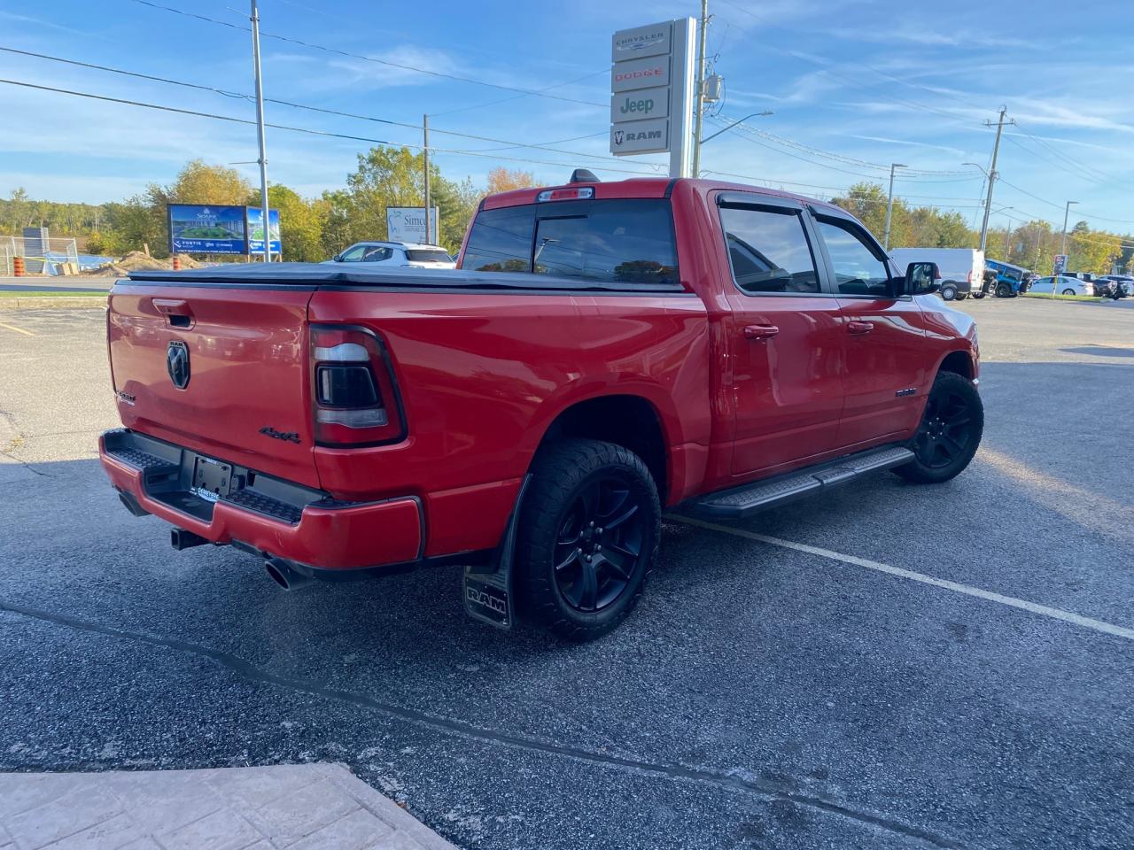 2022 RAM 1500 SPORT Photo4