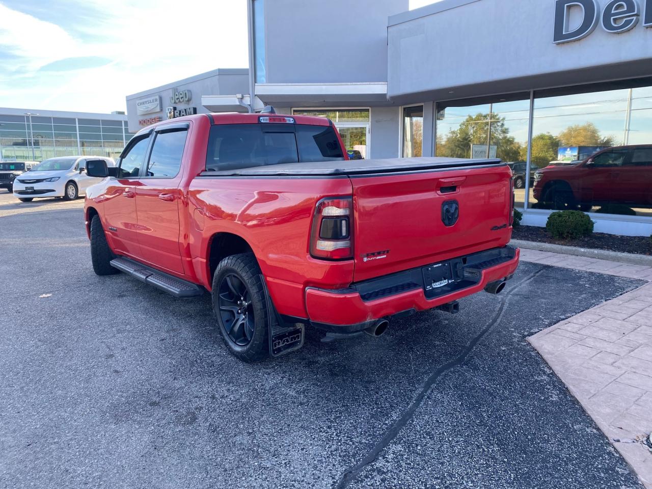 2022 RAM 1500 SPORT Photo2