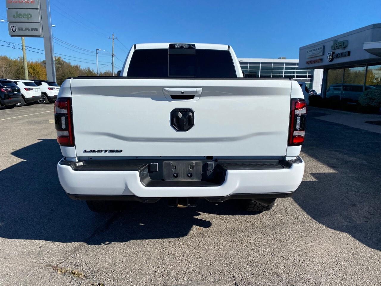 2024 RAM 2500 Limited 4x4 Crew Cab 6'4 Box Photo3