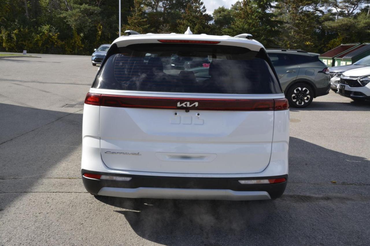 2022 Kia Carnival CARNIVAL LX Photo