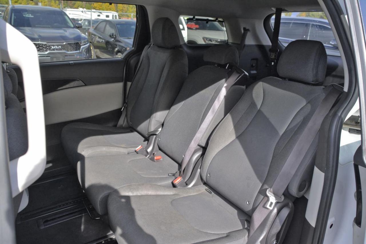 2022 Kia Carnival CARNIVAL LX Photo